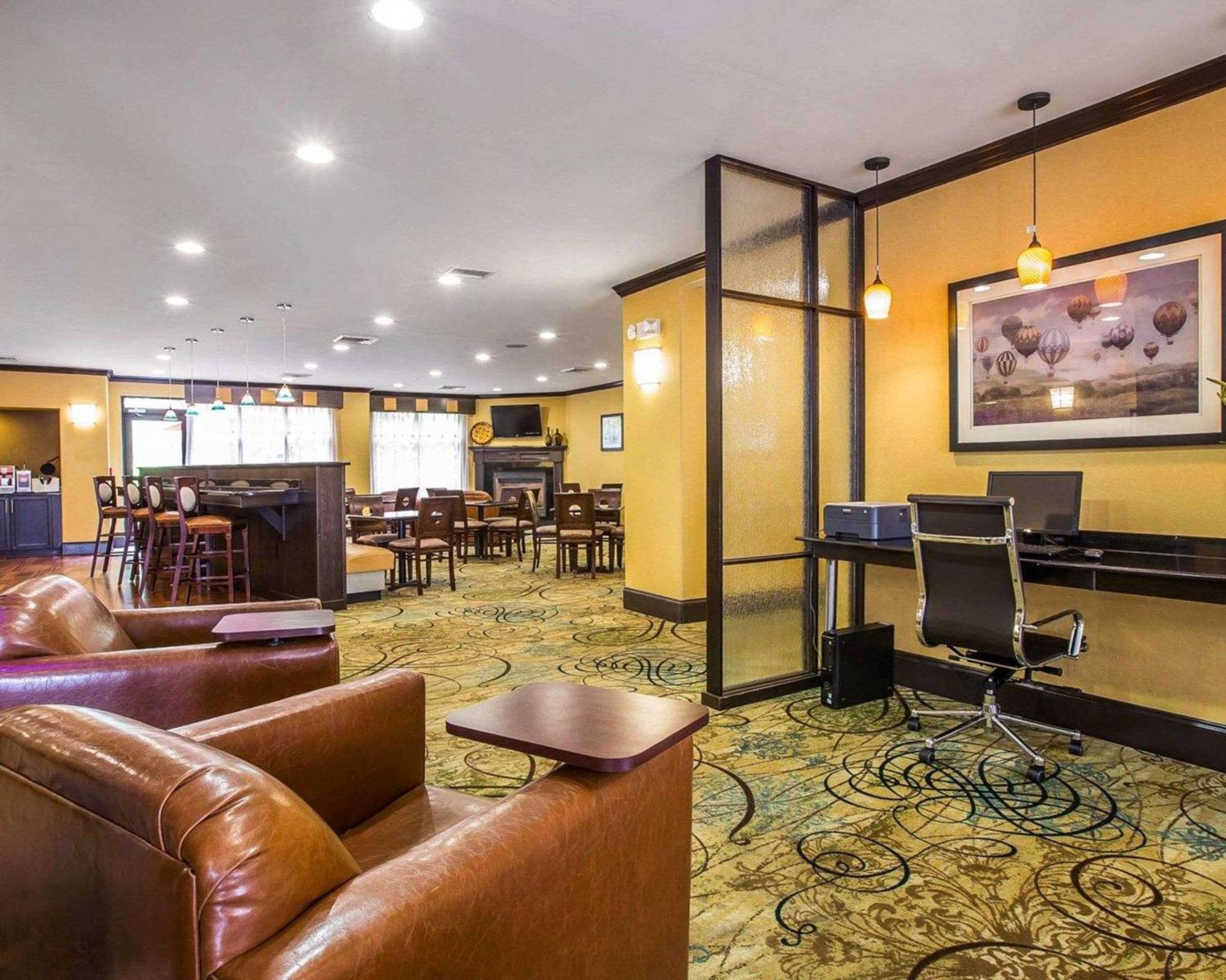 Comfort Suites Simpsonville - Greenville Exterior foto