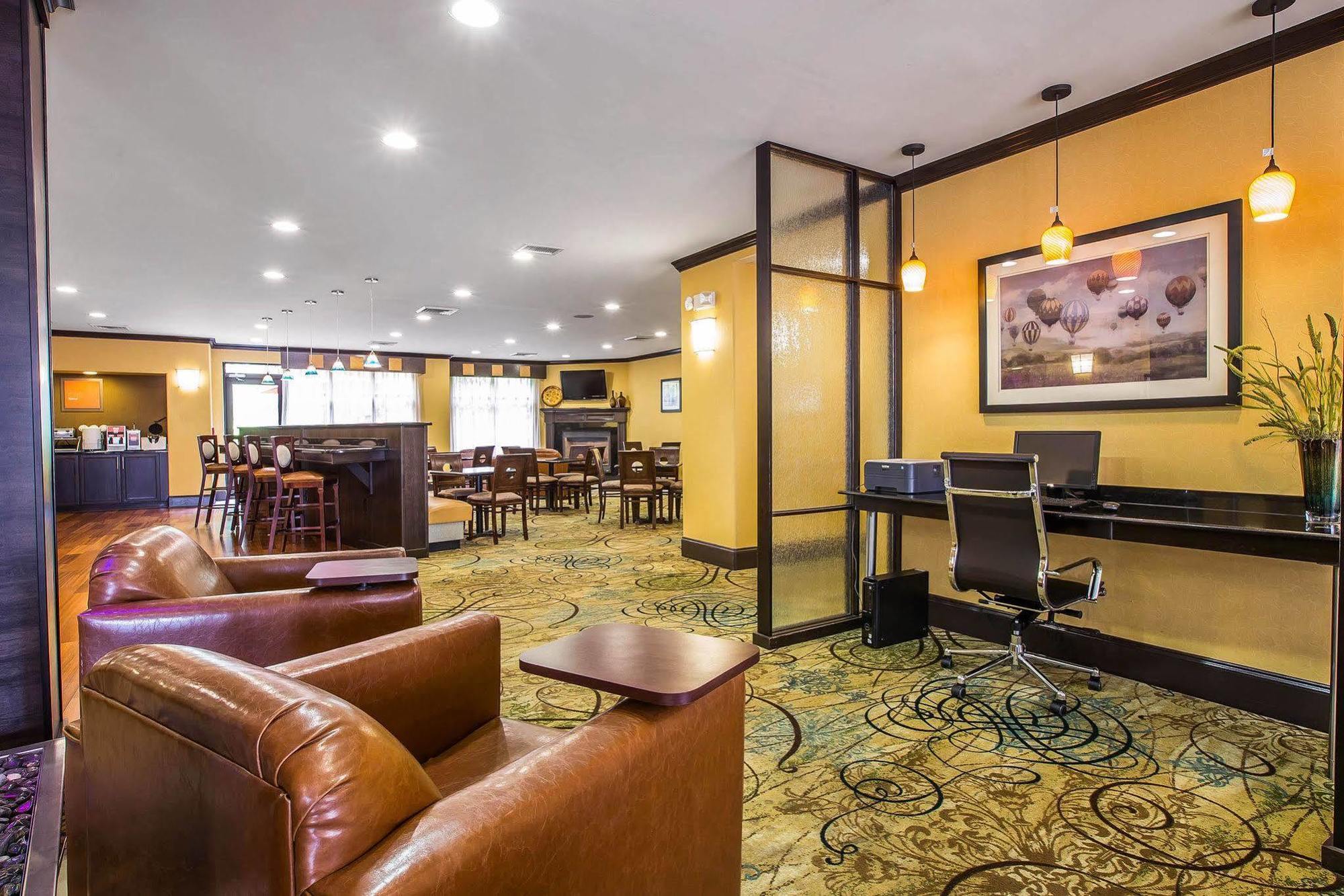 Comfort Suites Simpsonville - Greenville Exterior foto